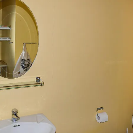 3 Bedroom Amazing In Hébergement de vacances *