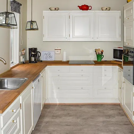 3 Bedroom Amazing In 펜션 Mariager