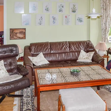 3 Bedroom Amazing In Hébergement de vacances